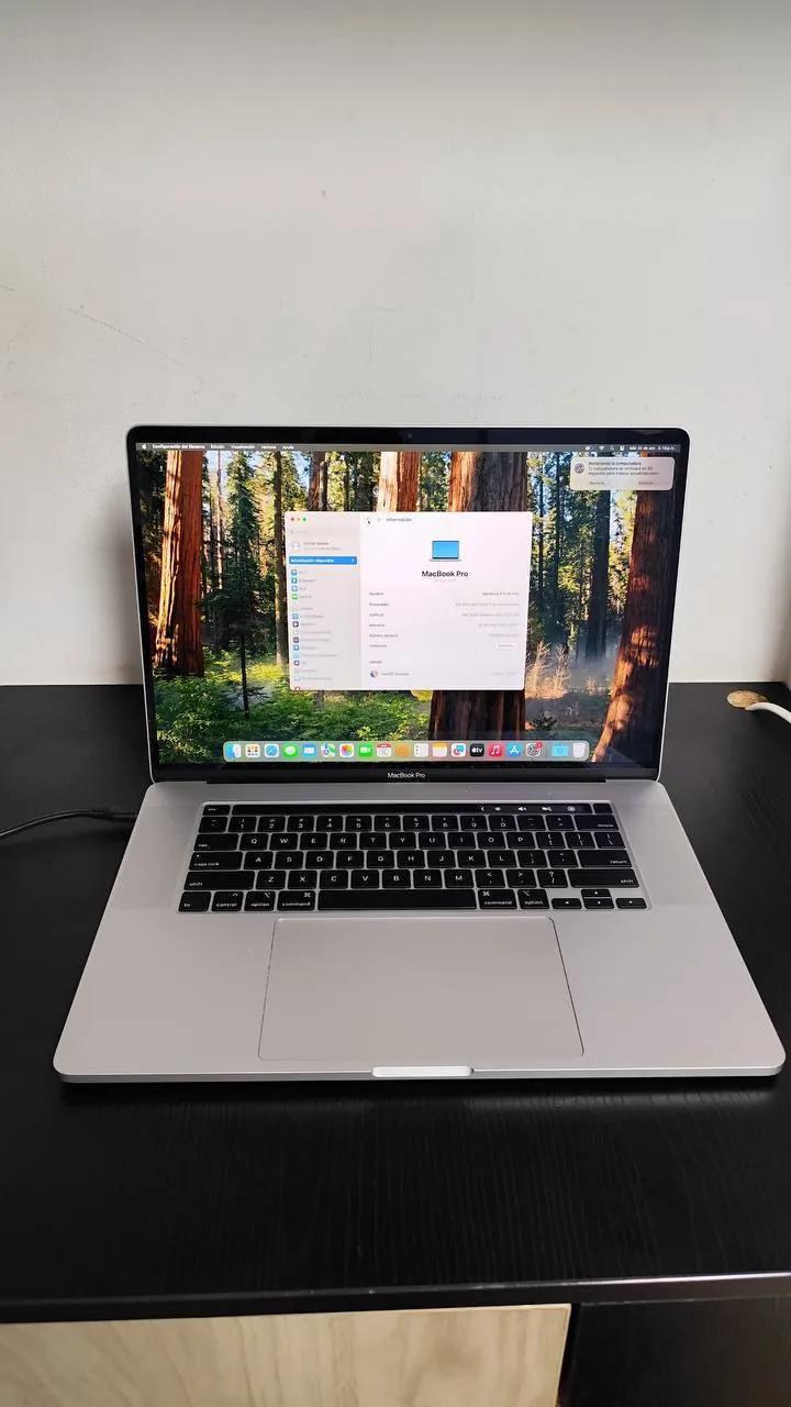 MacBook Pro 16 дюймов 2019 i7 16GB/512GB