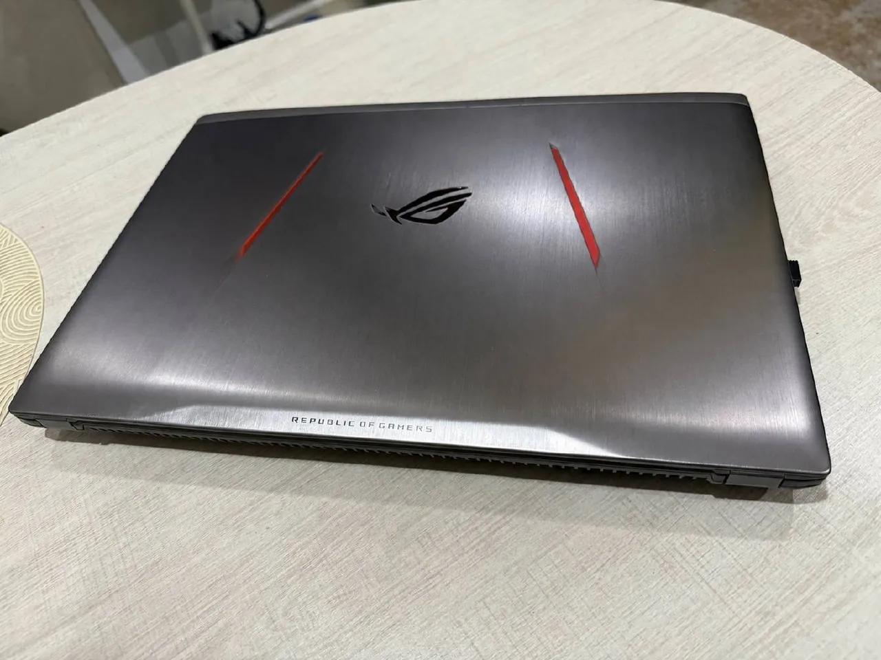 Игровой ноутбук ASUS ROG Strix GL502VSK