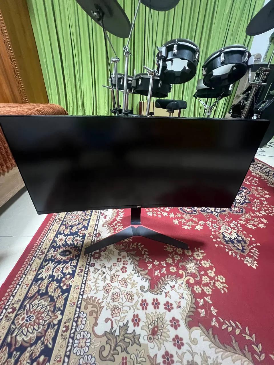 Монитор LG UltraWide 34 дюйма