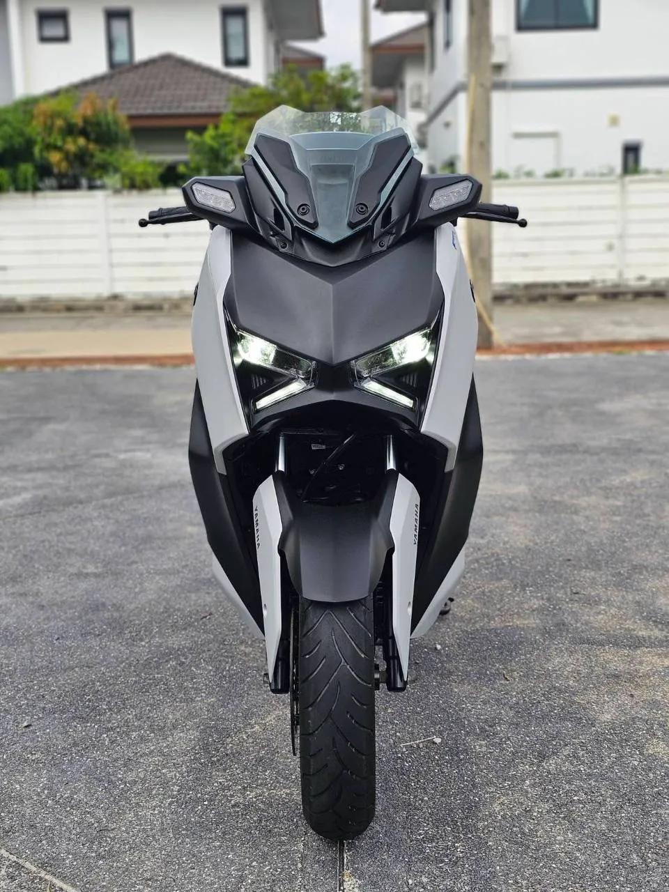 Аренда скутера Yamaha Xmax300 на Пхукете