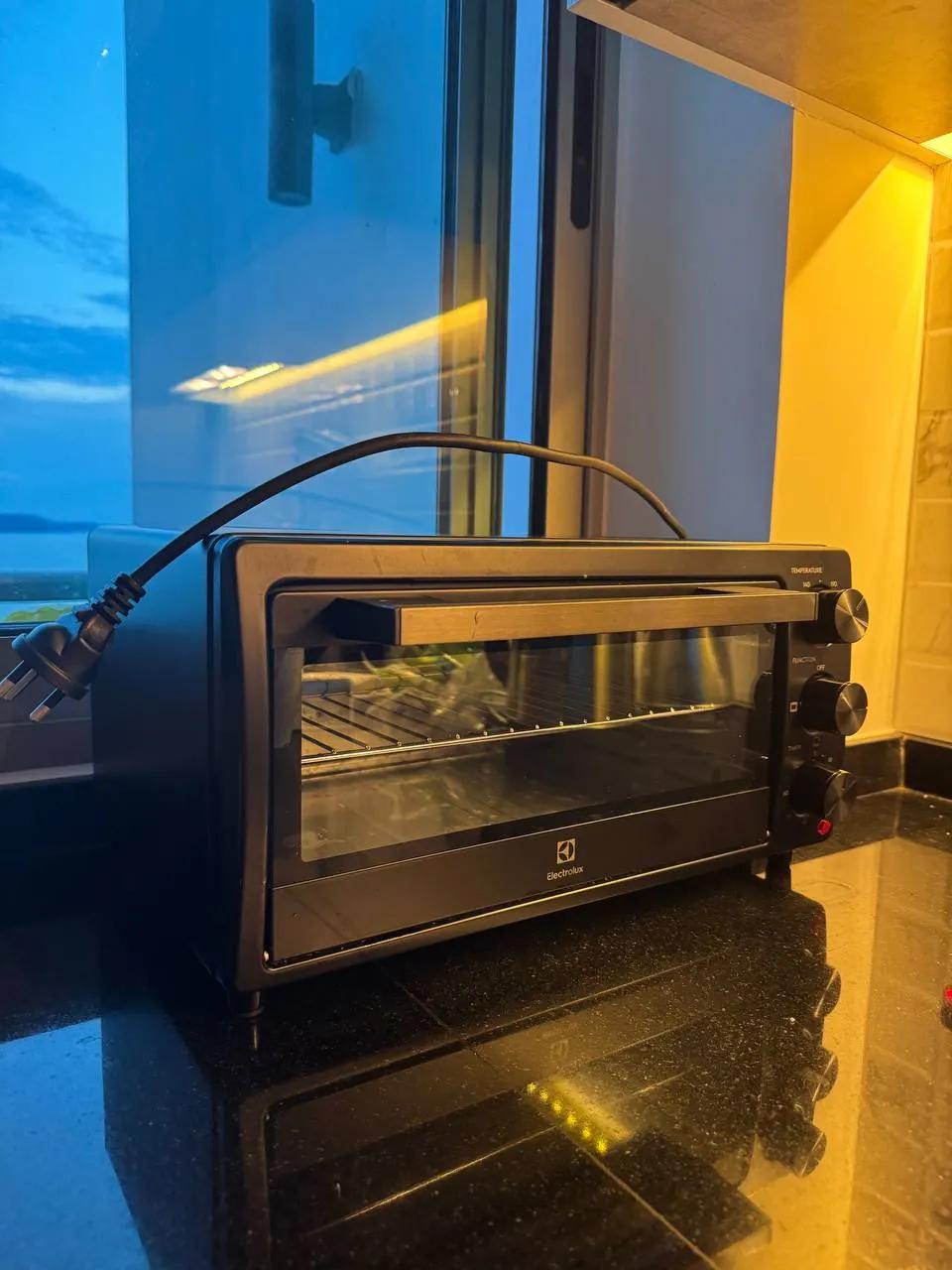 Мини печь Electrolux для дома