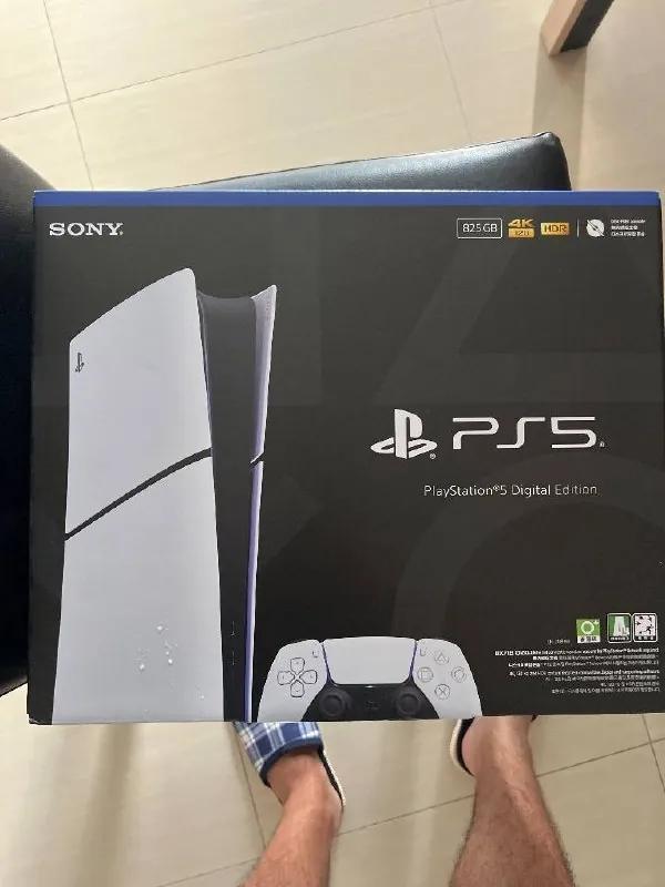 PlayStation 5 с FIFA 2027 и джойстиком