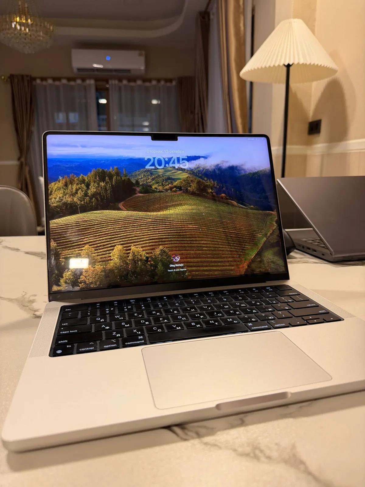 MacBook Pro M3 14 дюймов 512 ГБ