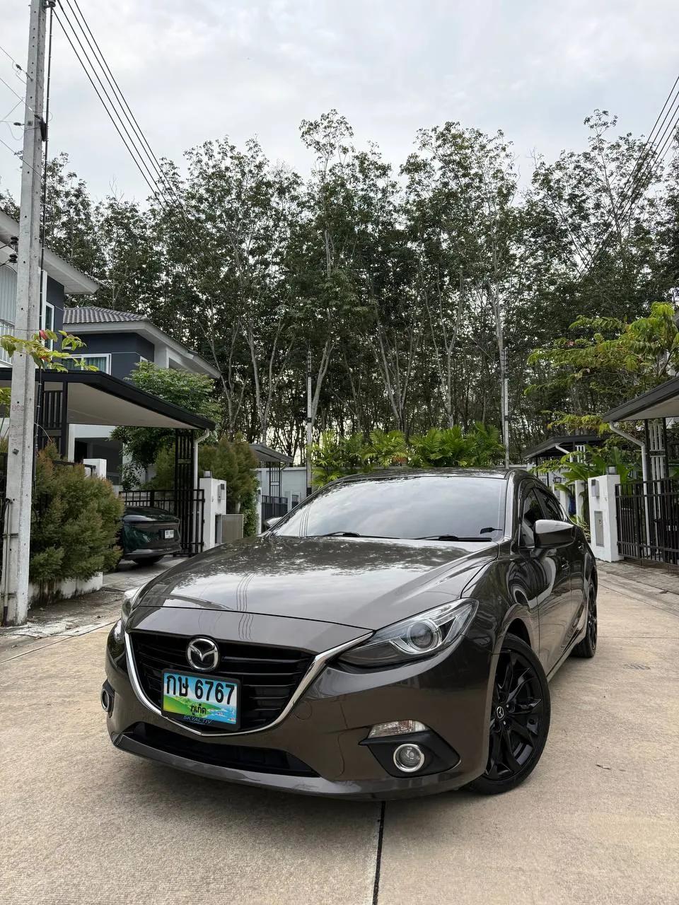 Mazda 3 2015 года с пробегом 66 тыс км