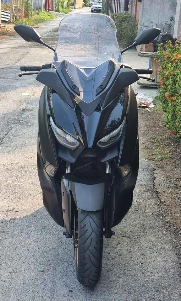 Скутер Yamaha Xmax 2022 года