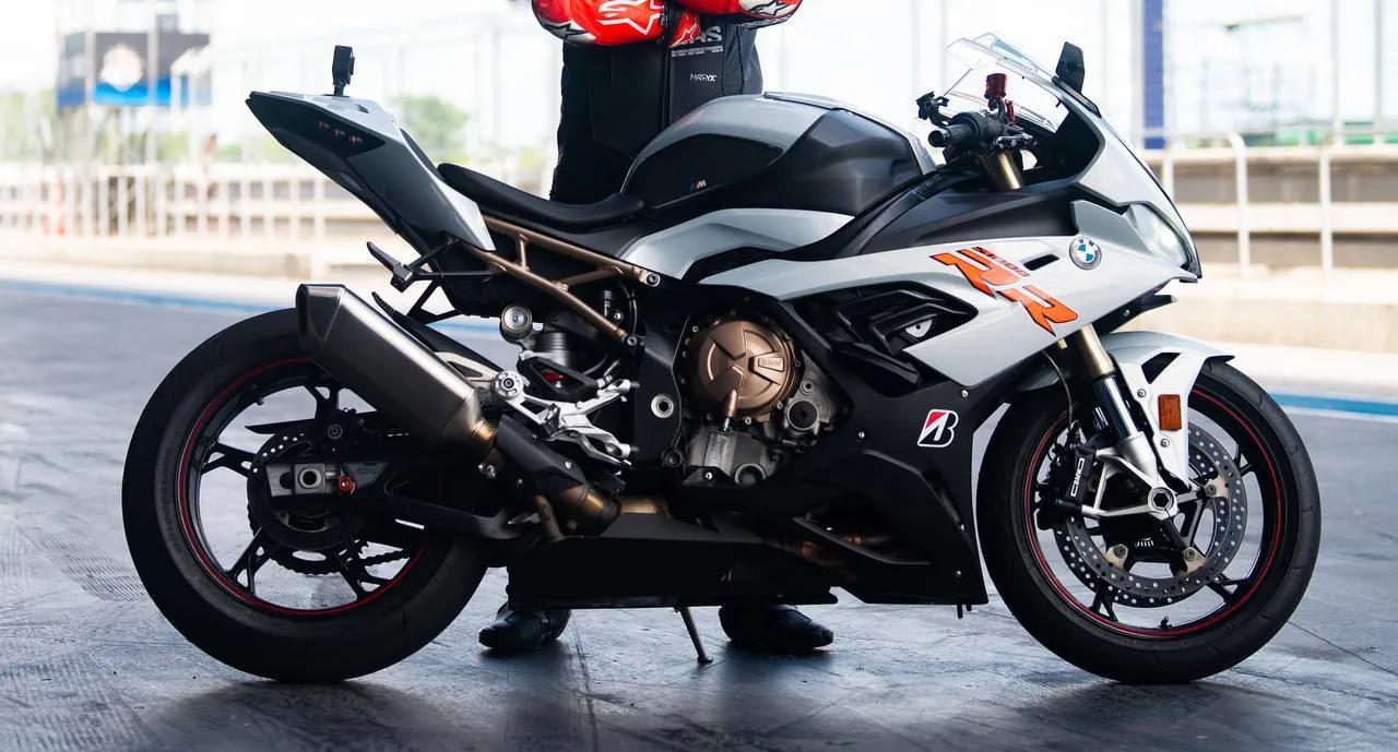 Мотоцикл BMW S1000RR 2021 года в Бангкоке