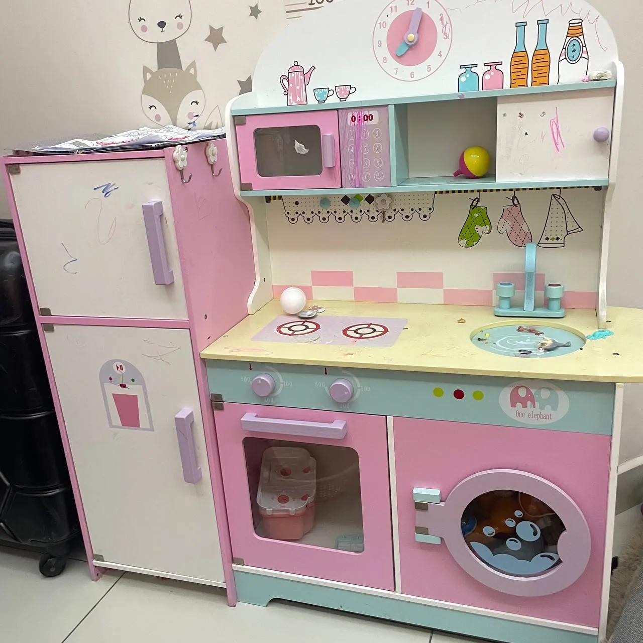 Детская игрушечная кухня в Паттайе