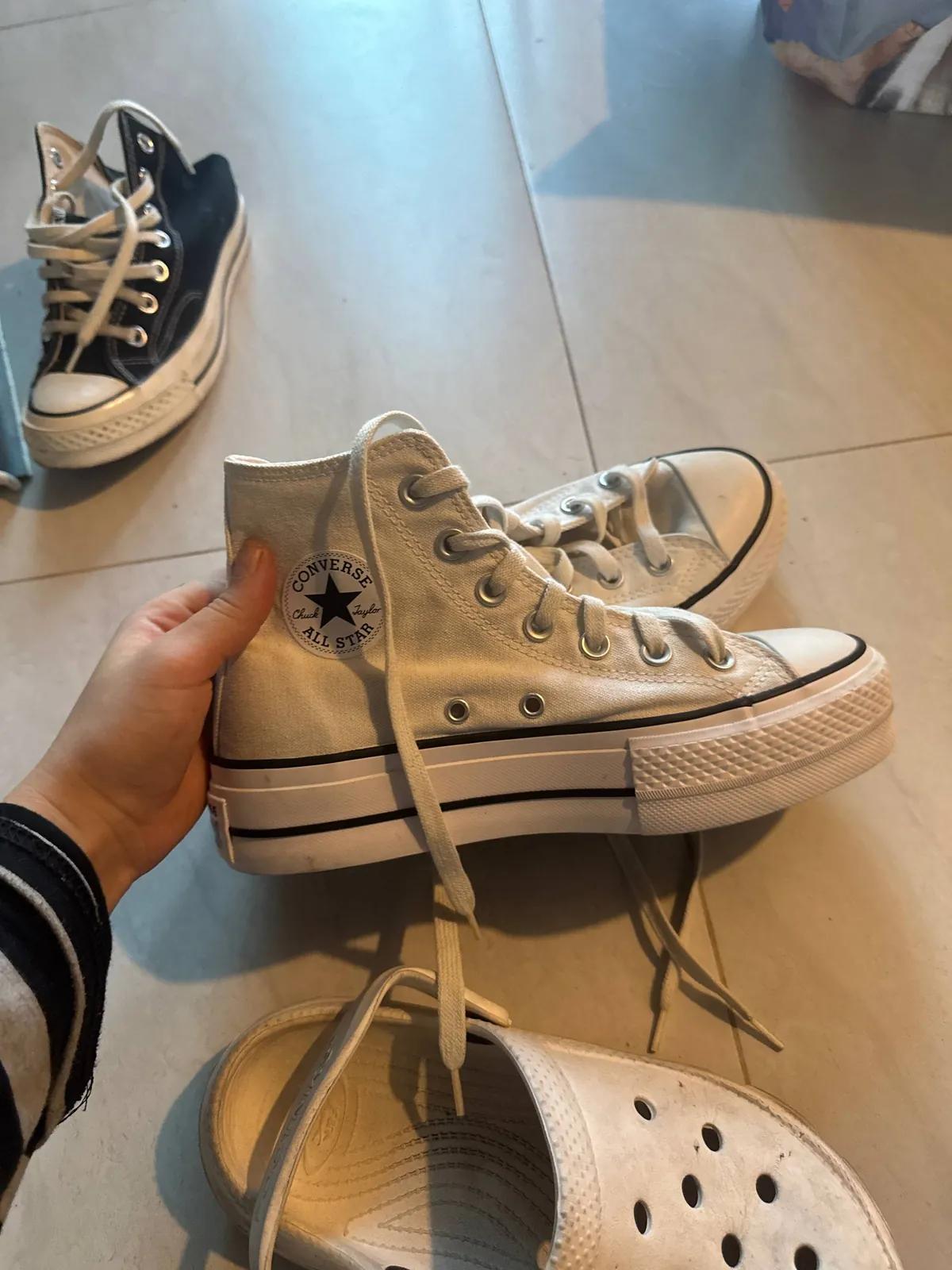 Женские кроссовки Converse 37 размера