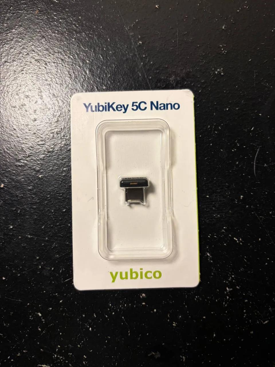 USB-ключ безопасности YubiKey 5C Nano