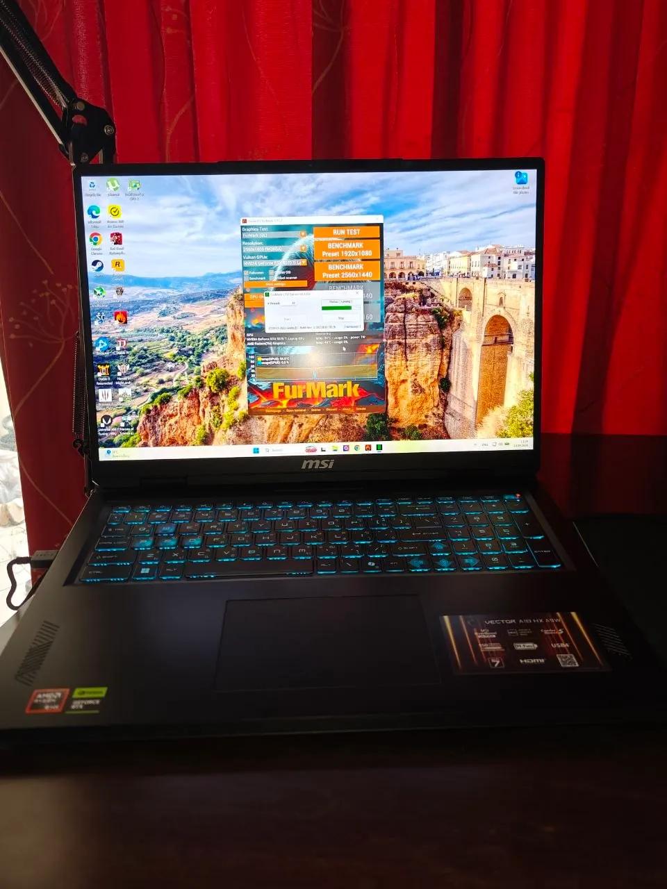 Игровой ноутбук MSI Vector A18