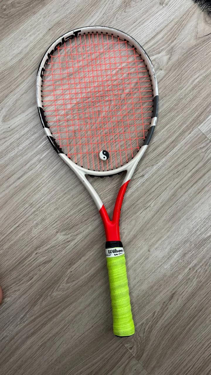 Теннисная ракетка Babolat Pure Strike