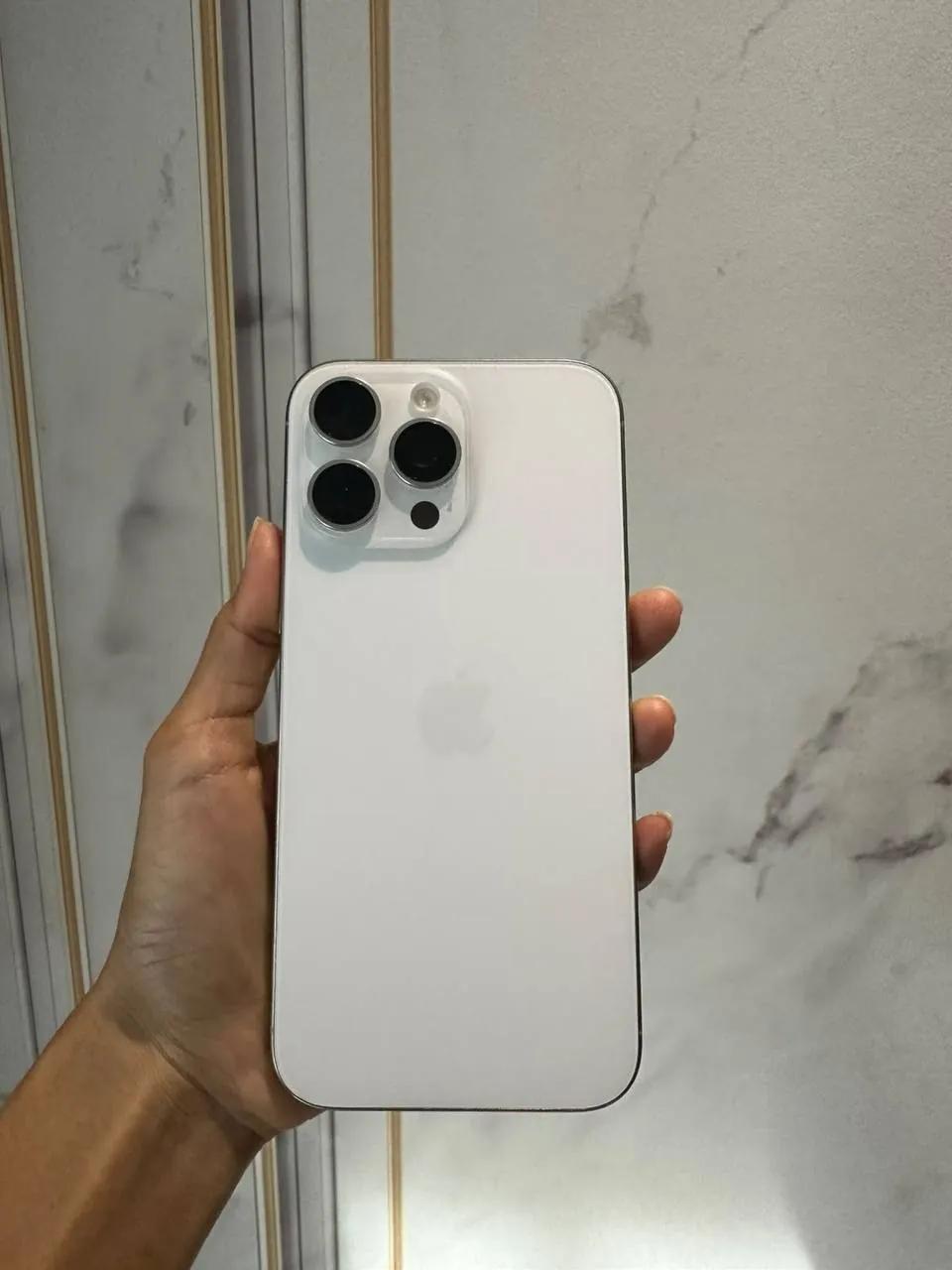 IPhone 16 Pro Max 1TB белый