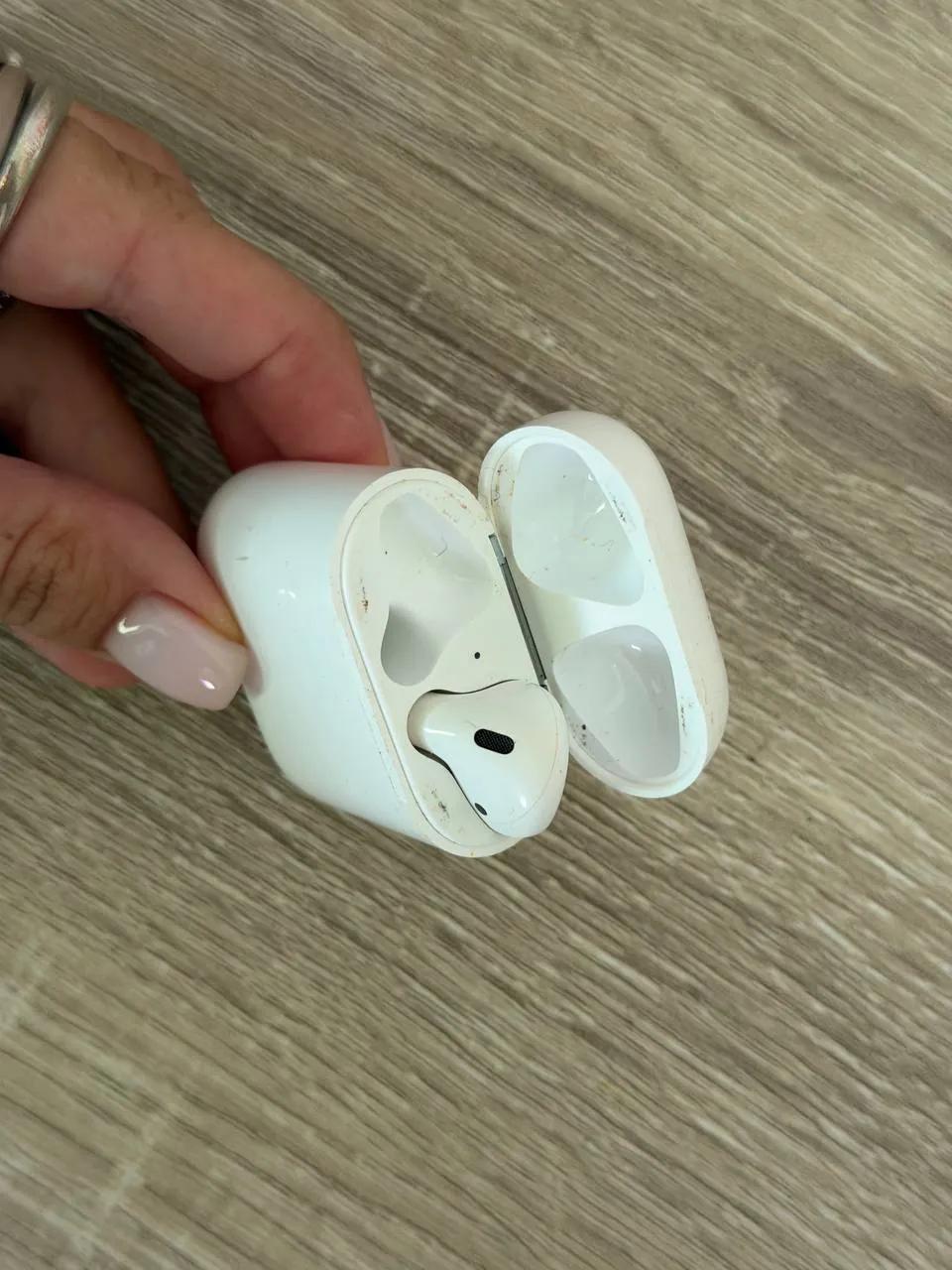 AirPods 2 без левого наушника