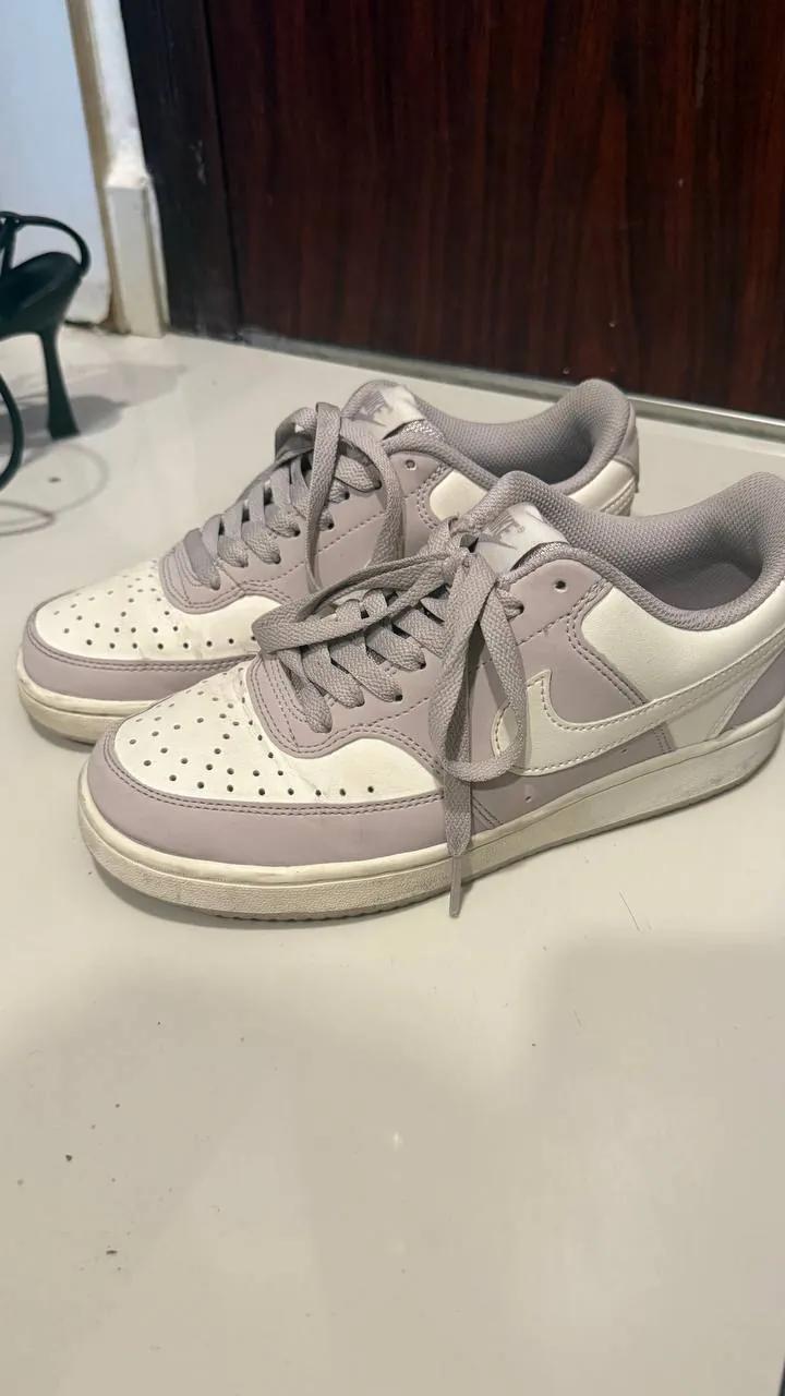 Кроссовки Nike в хорошем состоянии