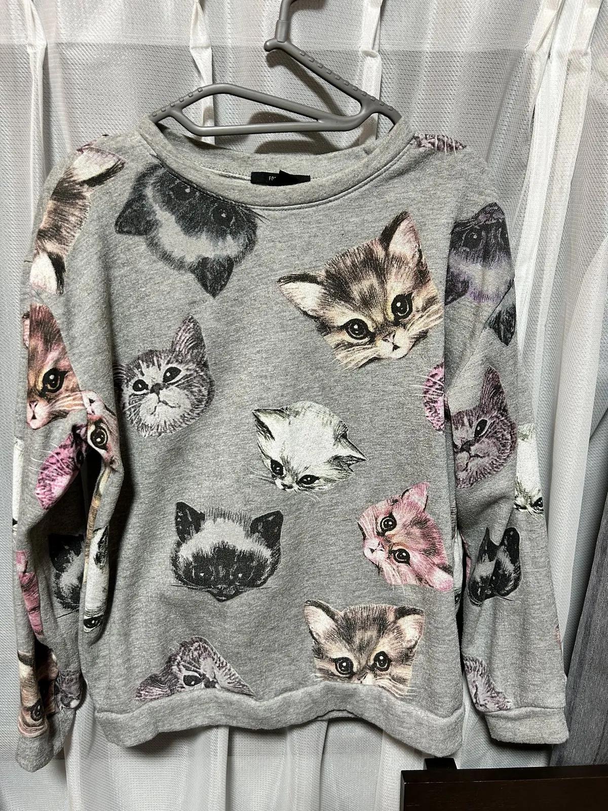 Свитшот Forever 21 с принтом котиков