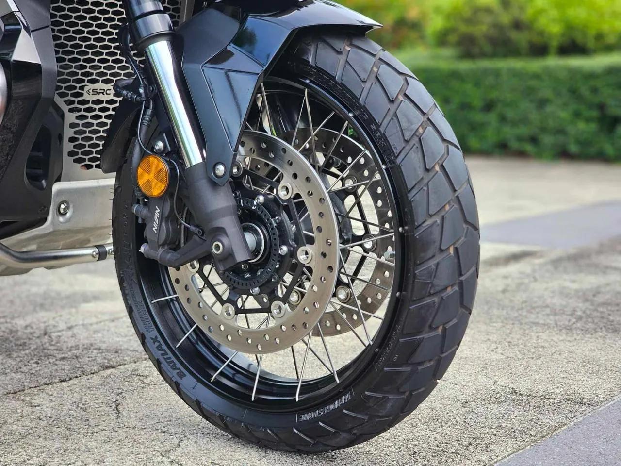 Скутер Honda X-ADV750 в аренду на Пхукете