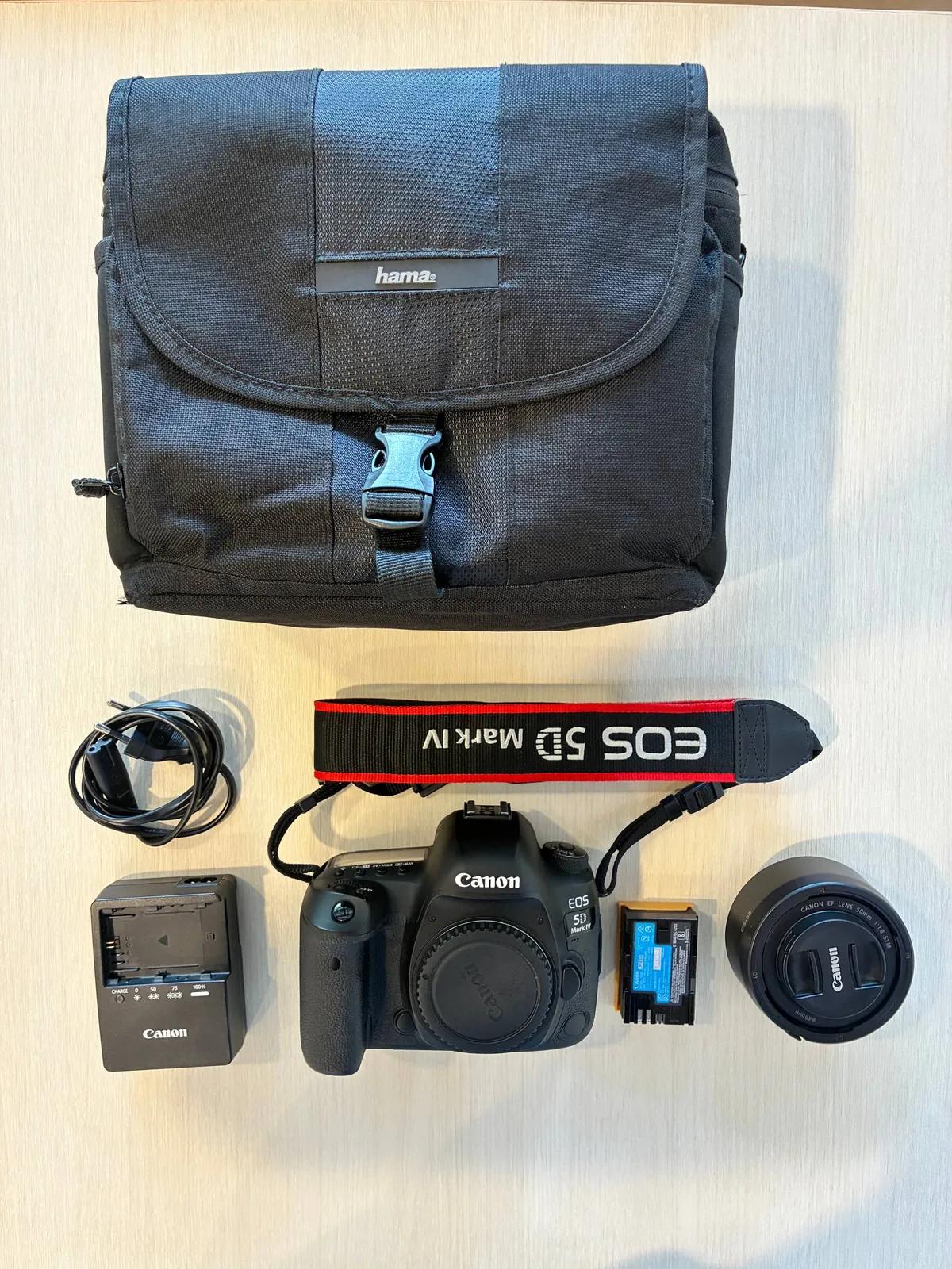 Зеркальная камера Canon EOS 5D Mark IV