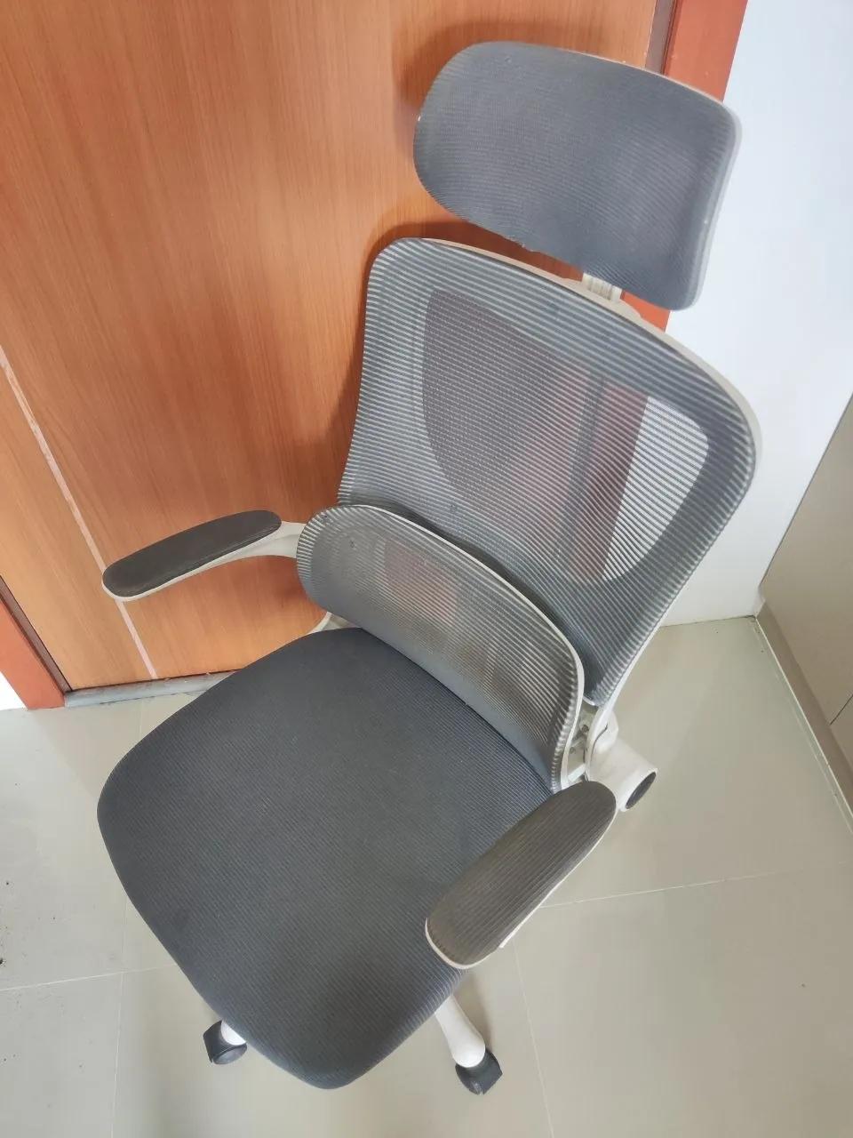 Компьютерное кресло