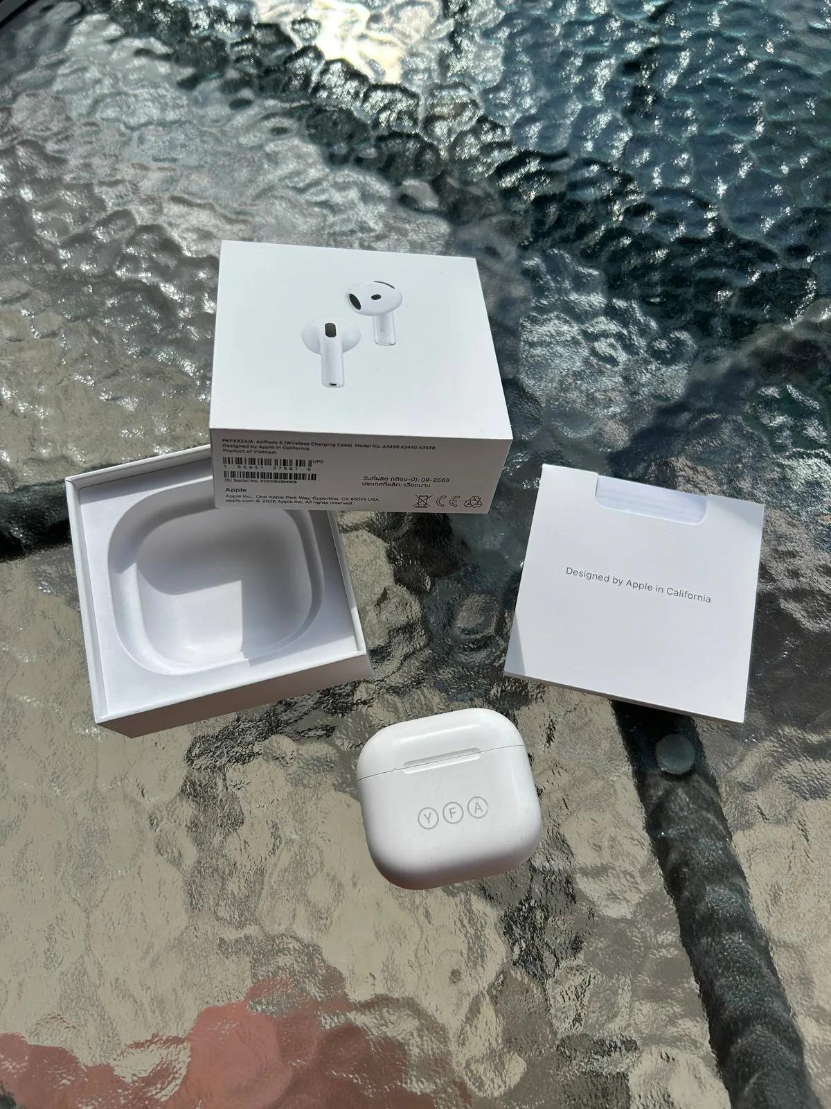 AirPods 4 с активным шумоподавлением