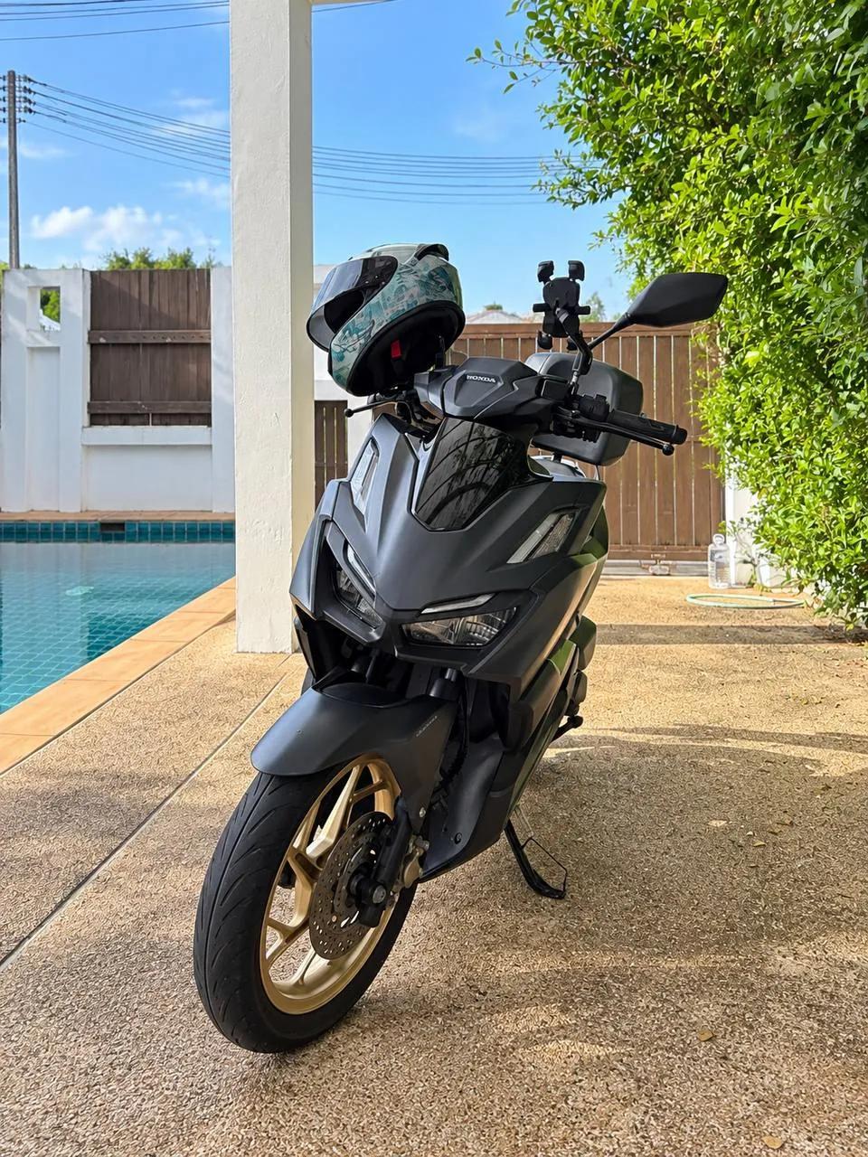 Скутер Honda Click 160 в Банг Тао