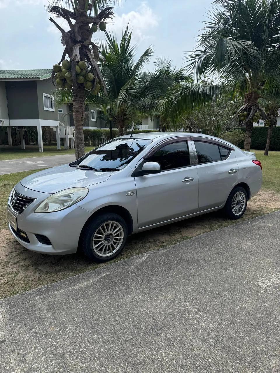 Nissan Almera 2012 года, автомат
