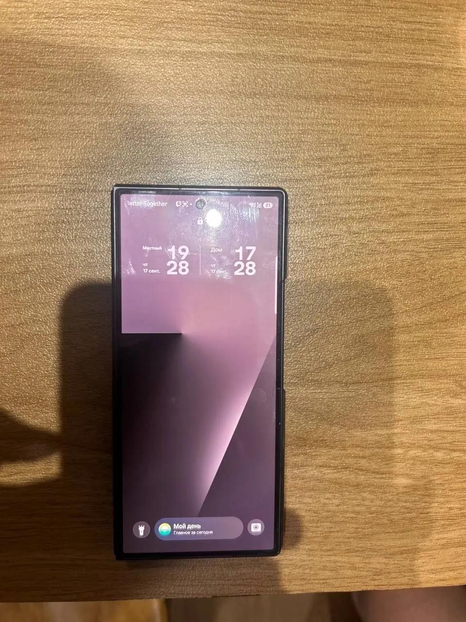 Смартфон Samsung Galaxy Z Fold7 на Пхукете