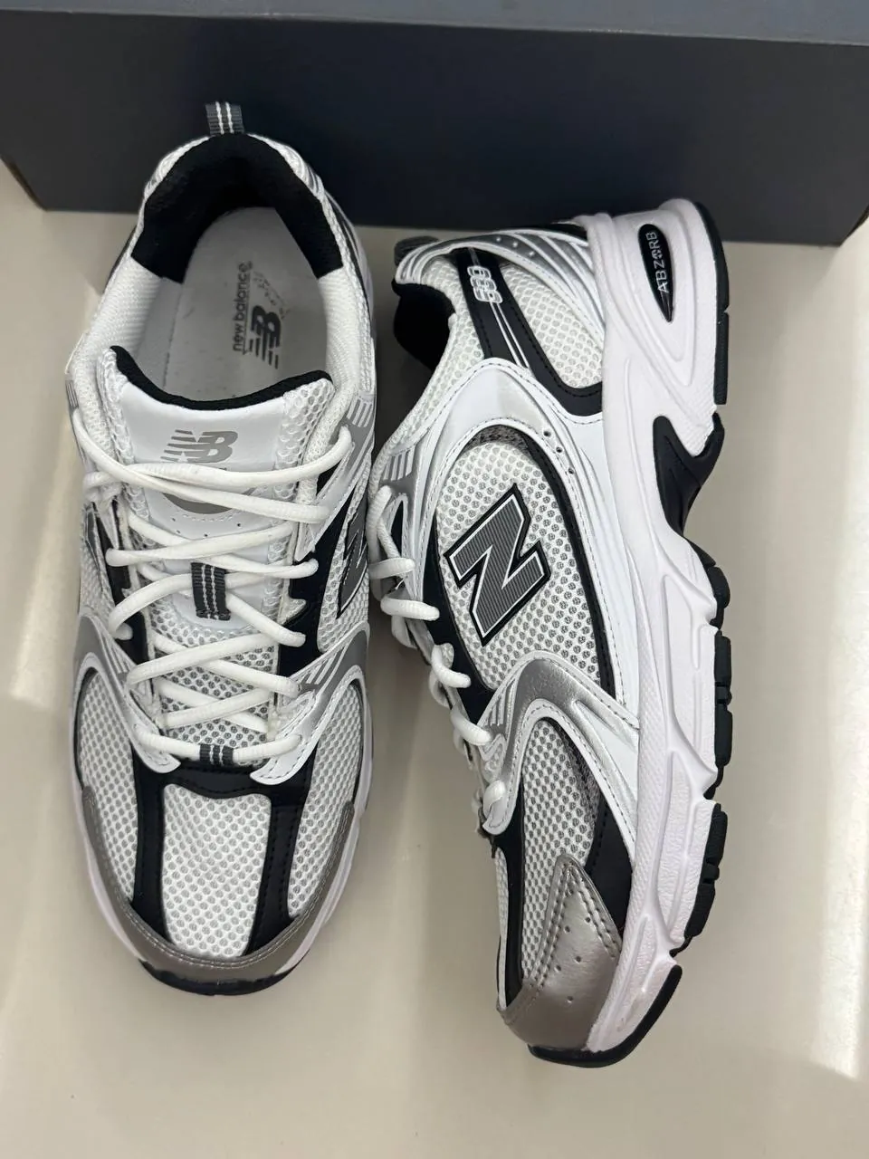 Кроссовки New Balance 530, размер 43 2