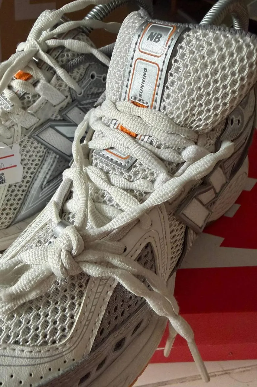 Кроссовки New Balance 1906R, размер 37 5