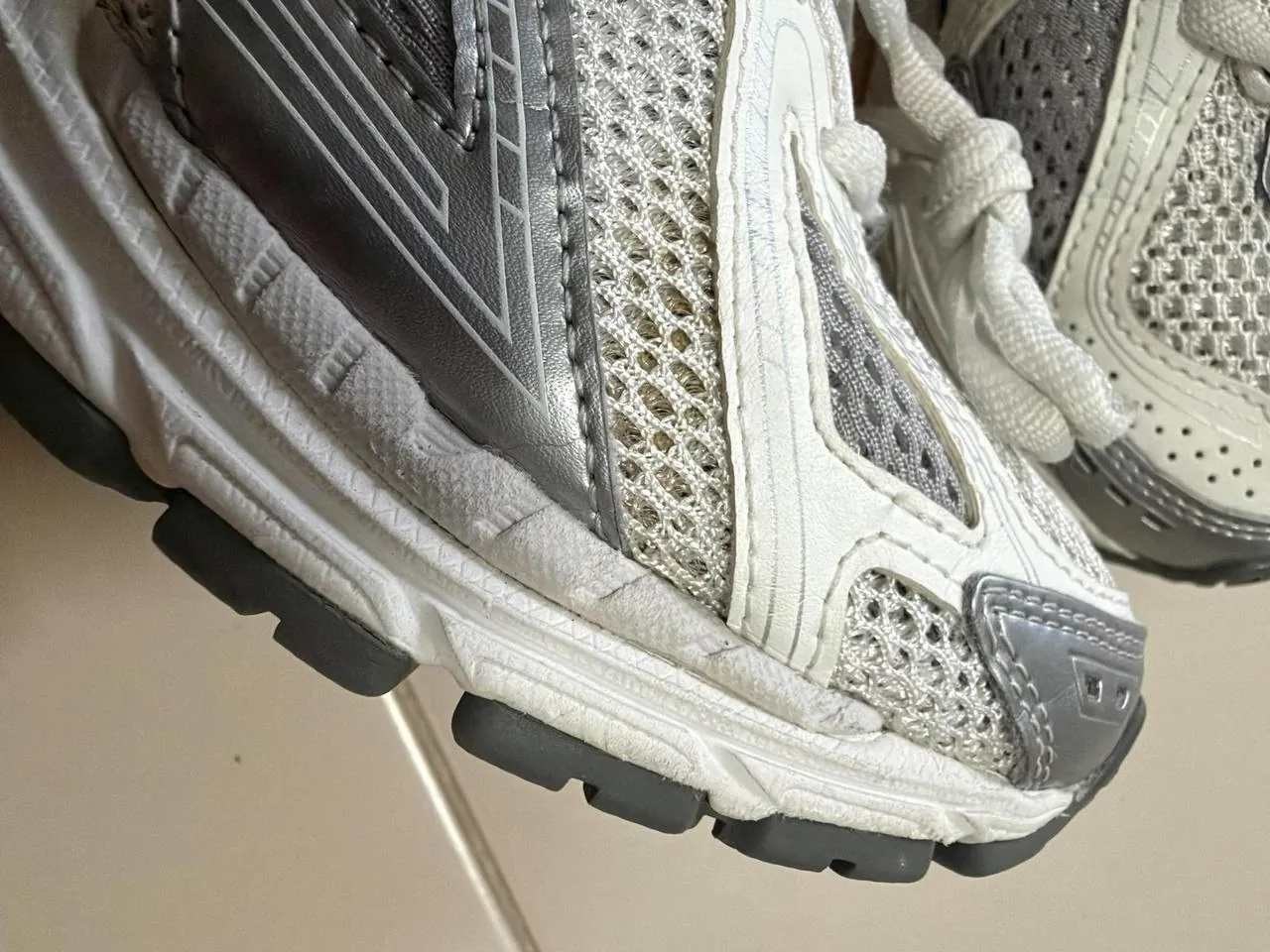 Кроссовки New Balance 1906R, размер 37 6