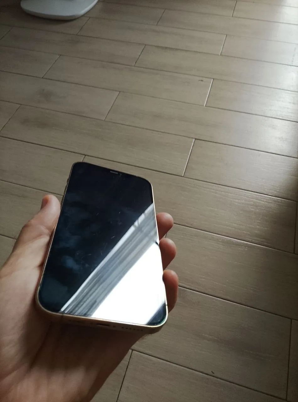 IPhone 12 Pro Max 128GB с заменённой батареей 5