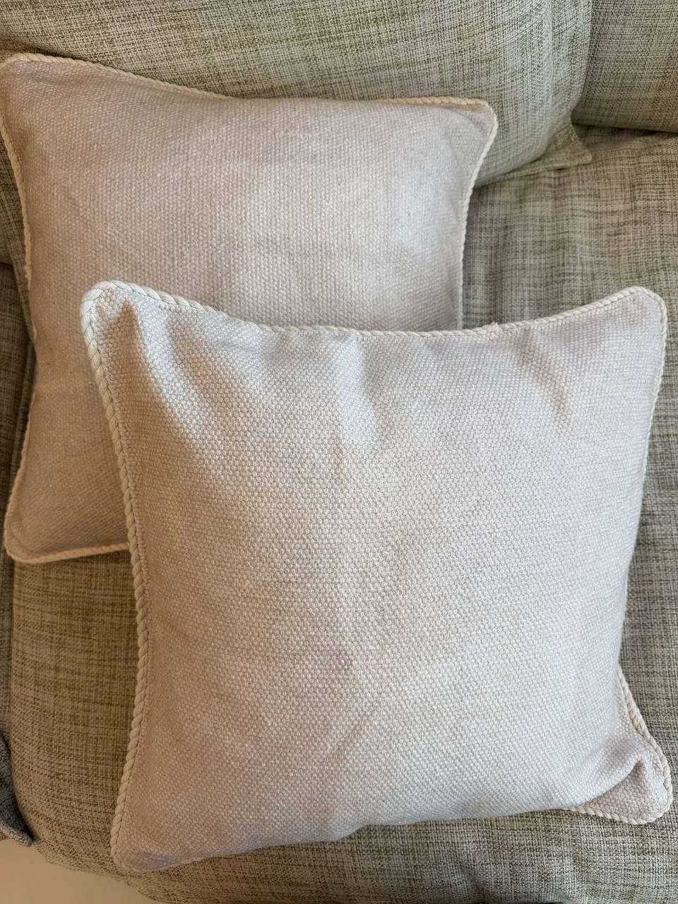 Подушки для дивана H&M Home 1