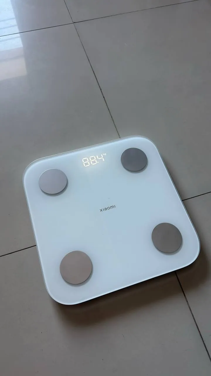 Умные весы Xiaomi Body Scale S400 1