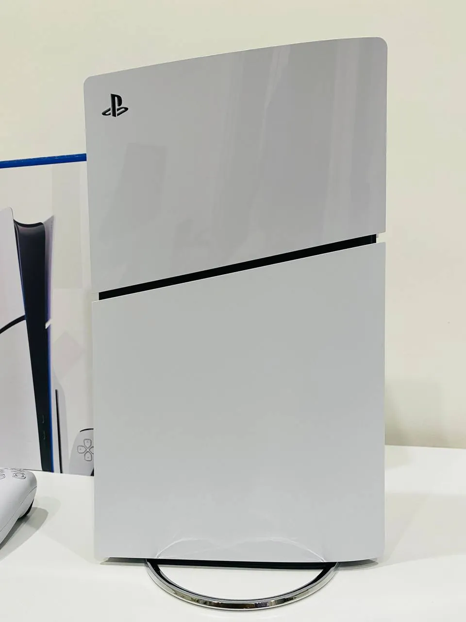 Игровая приставка PS5 Slim Disc Edition 4