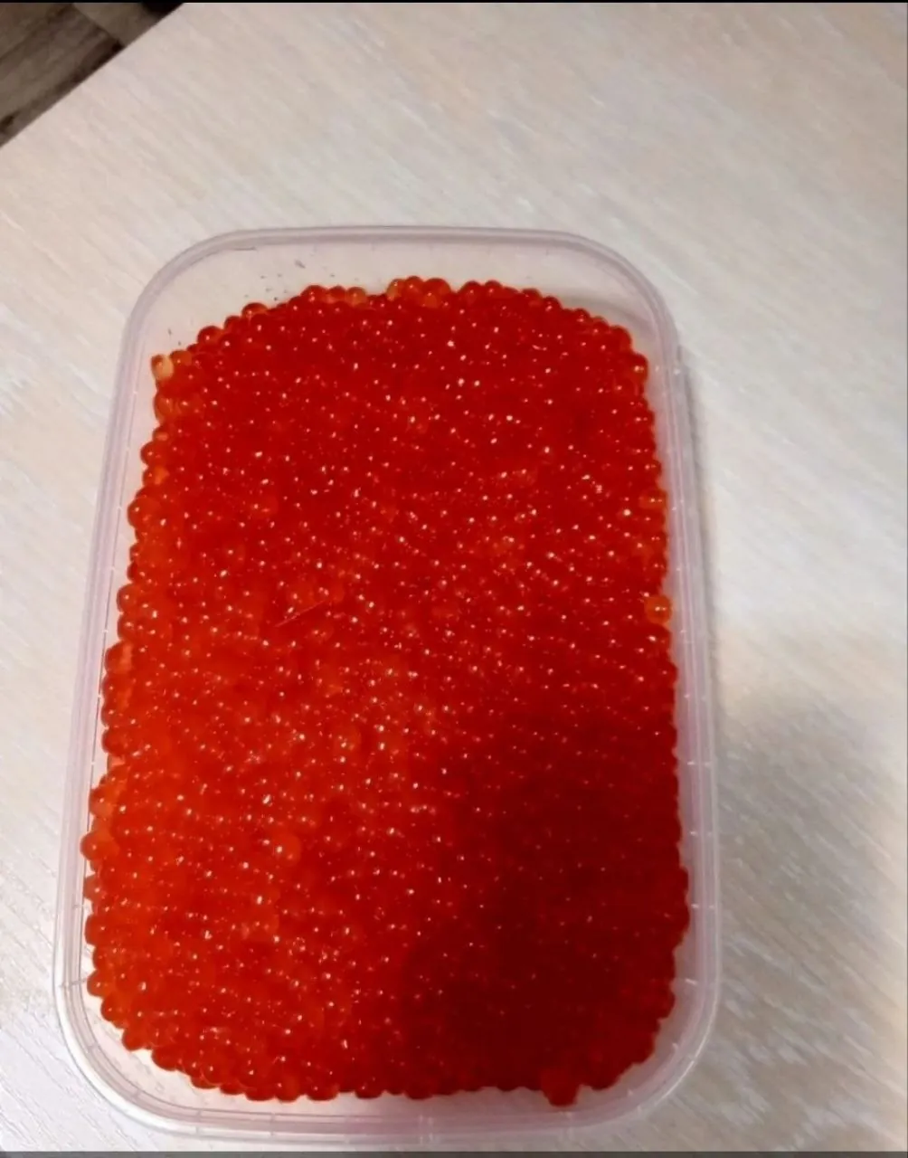 Красная икра, крабовое мясо и вяленая рыба 1