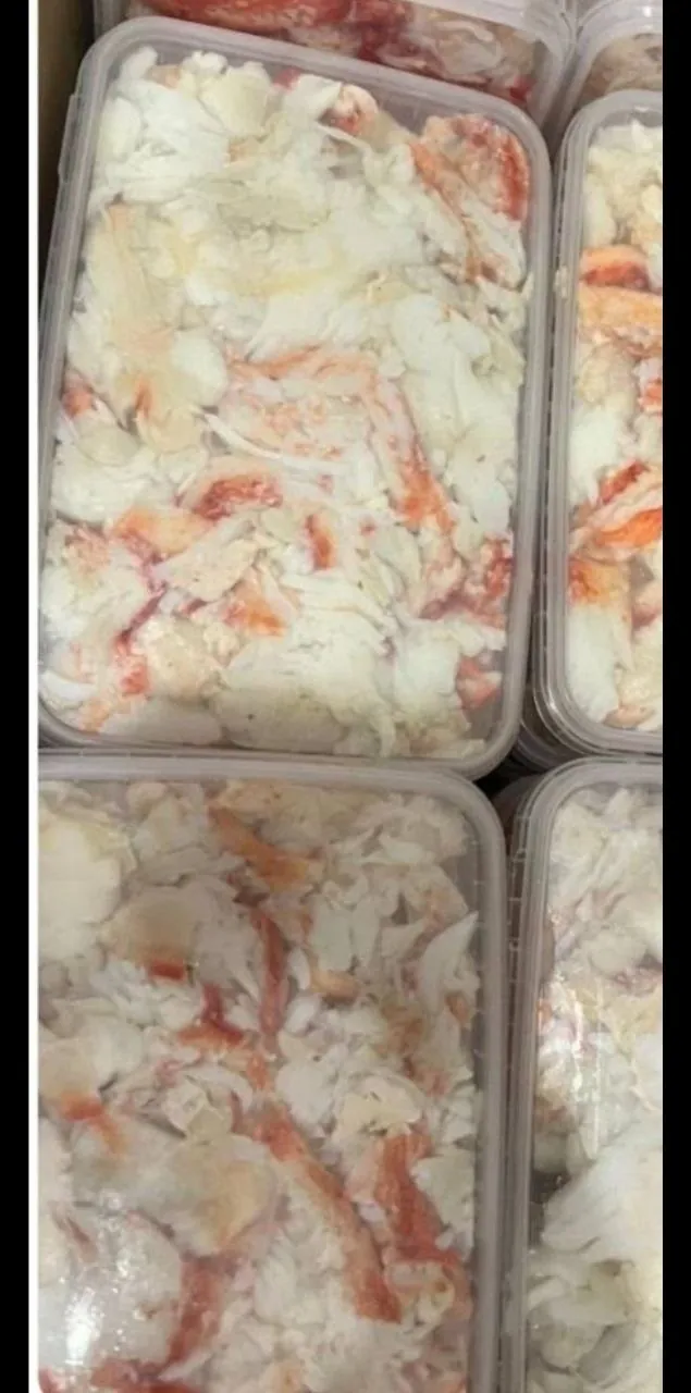 Красная икра, крабовое мясо и вяленая рыба 2