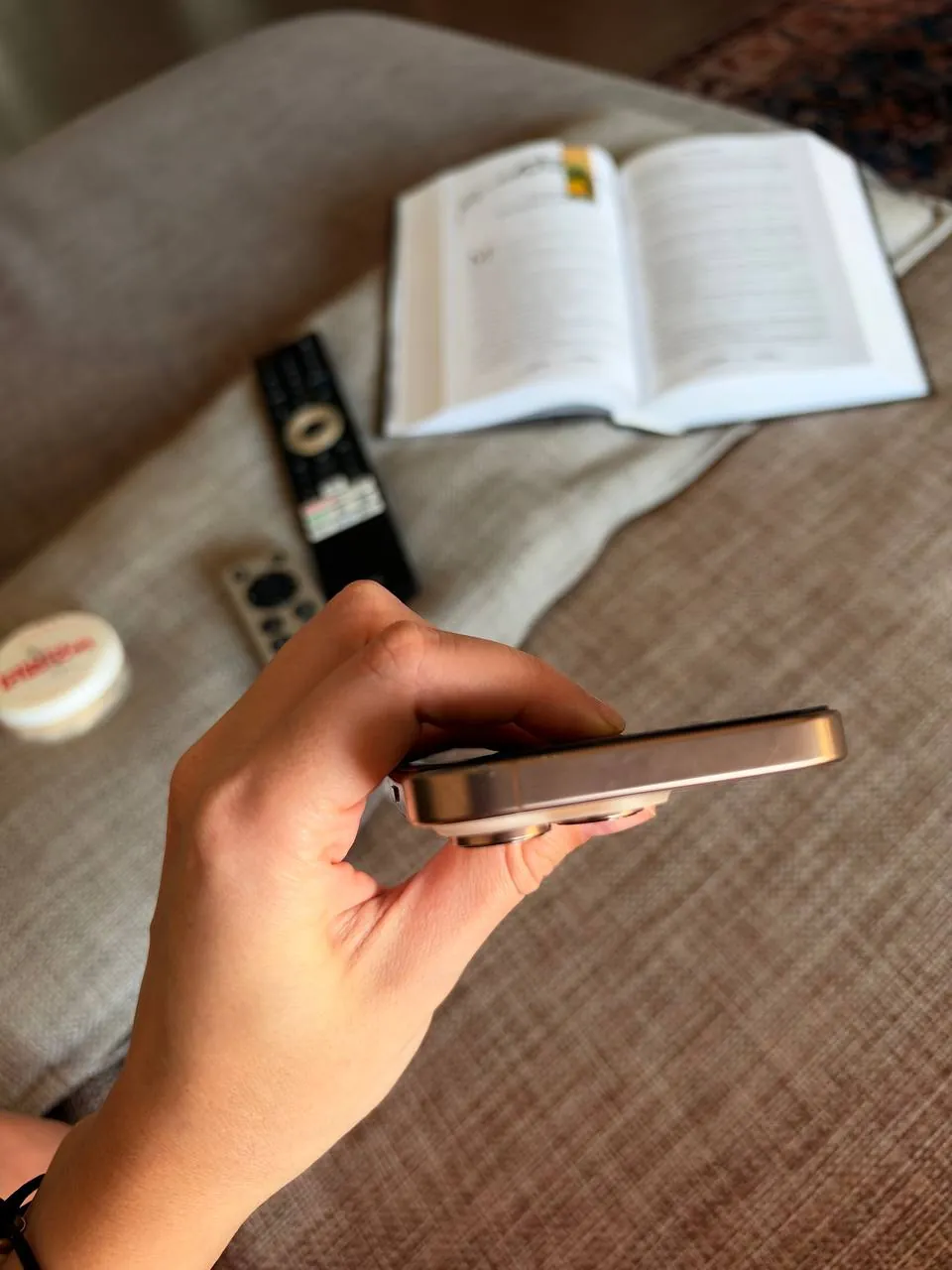 IPhone 16 Pro 128 ГБ 3