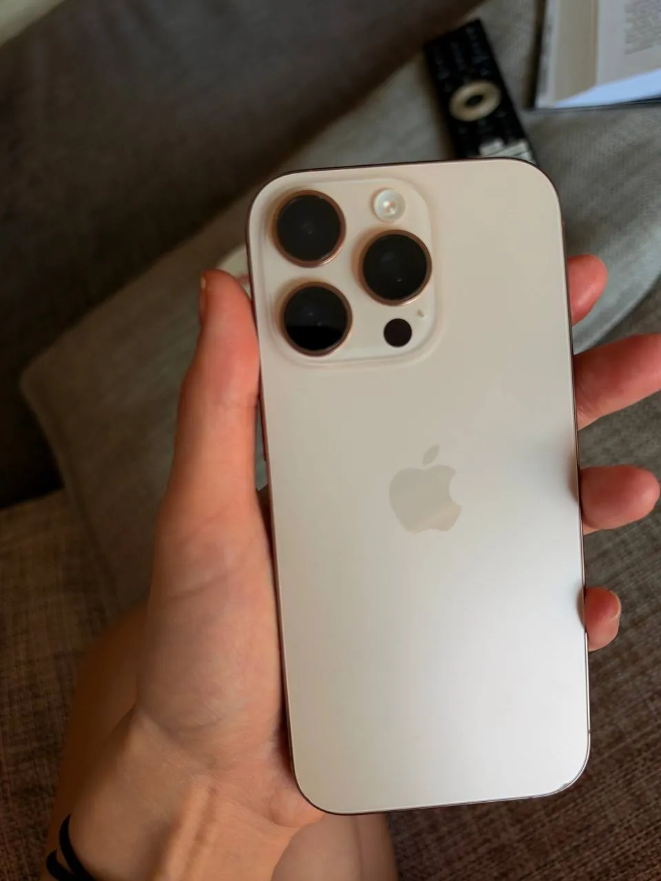 IPhone 16 Pro 128 ГБ 1