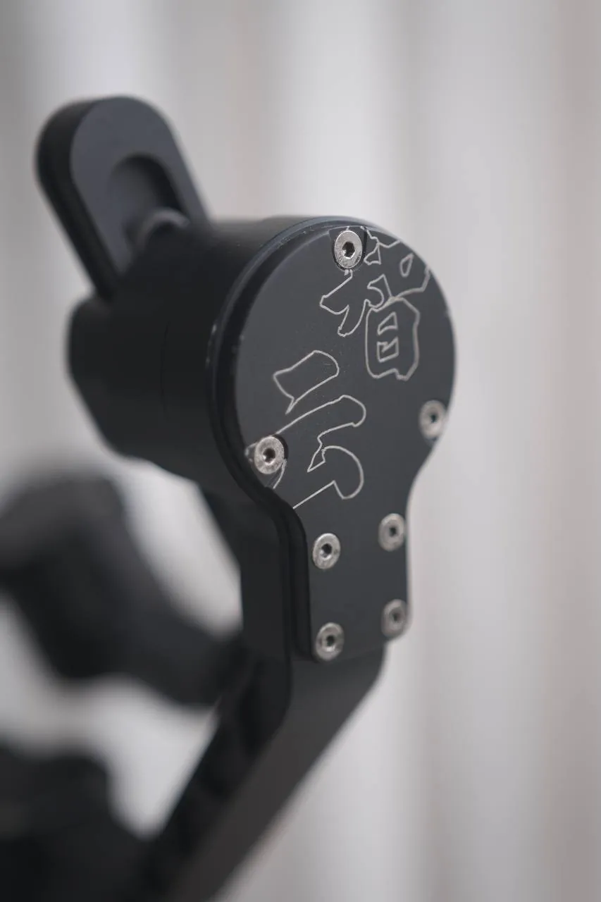 Стабилизатор Zhiyun Crane 2 и объектив Samyang 3
