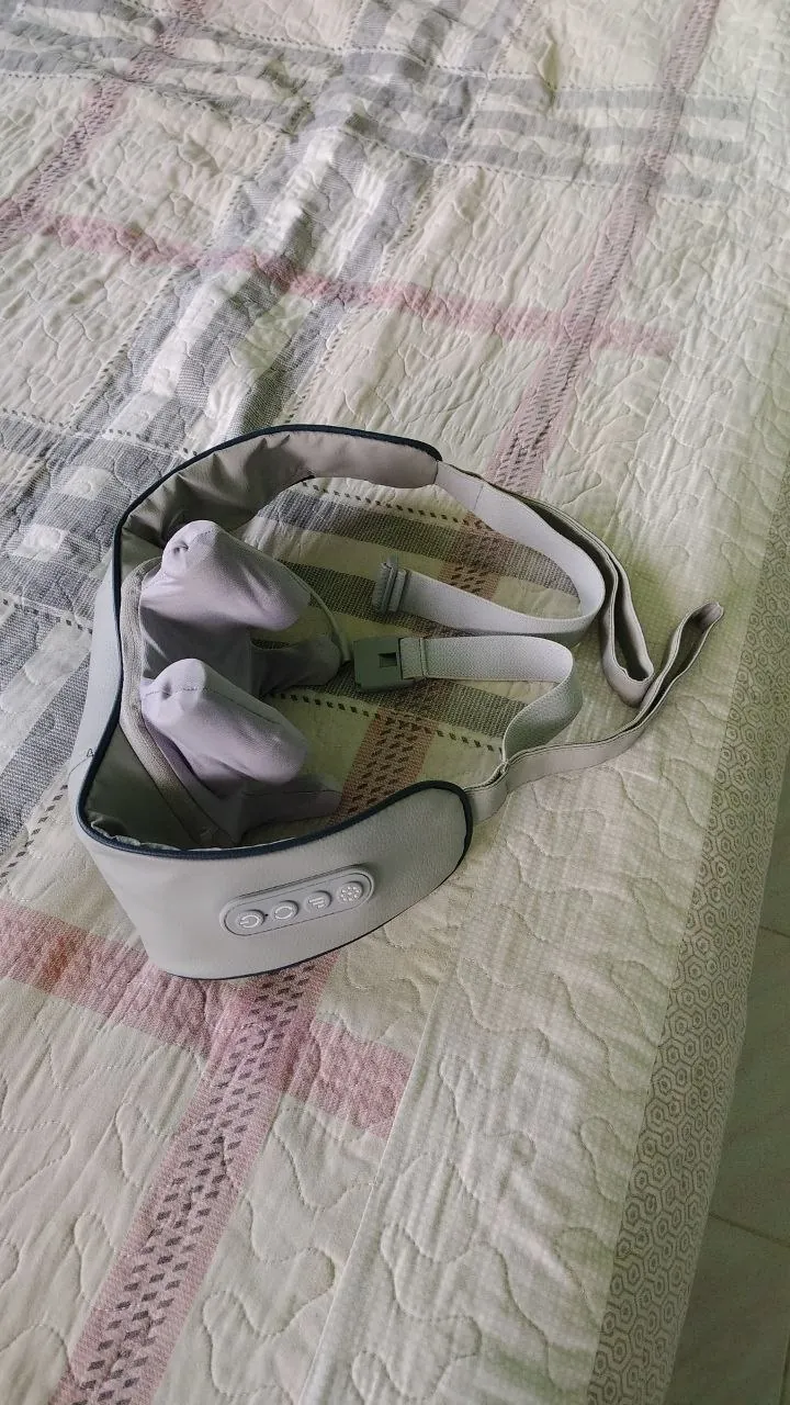 Портативный массажёр для шеи и плеч 1