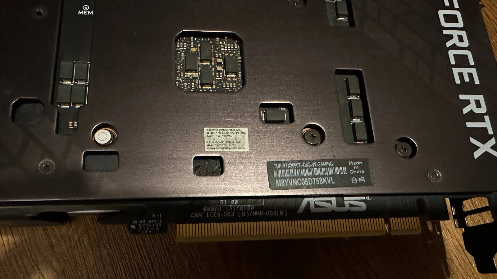 Комплектующие ПК и модуль памяти DDR4 3