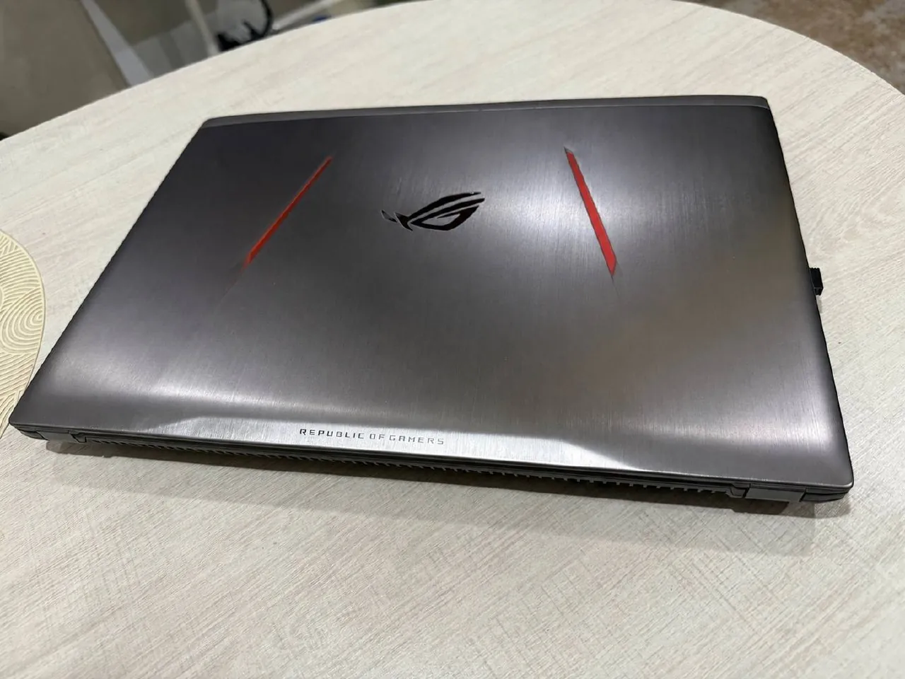 Игровой ноутбук ASUS ROG Strix GL502VSK 1