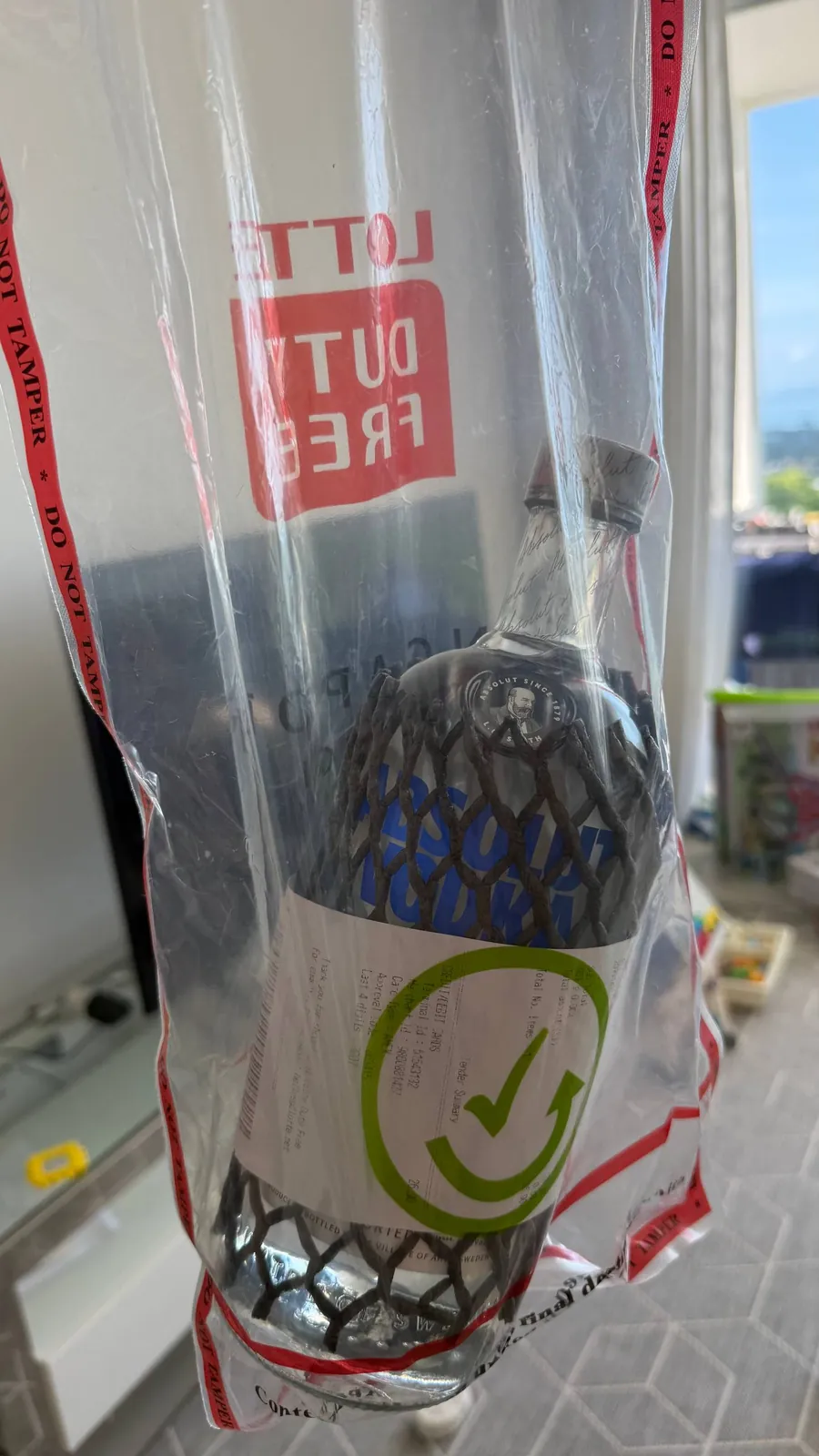 Водка Absolut 1 литр из Duty Free 1