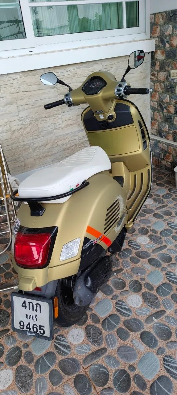 Скутер Vespa GTS Super Sport 150 6