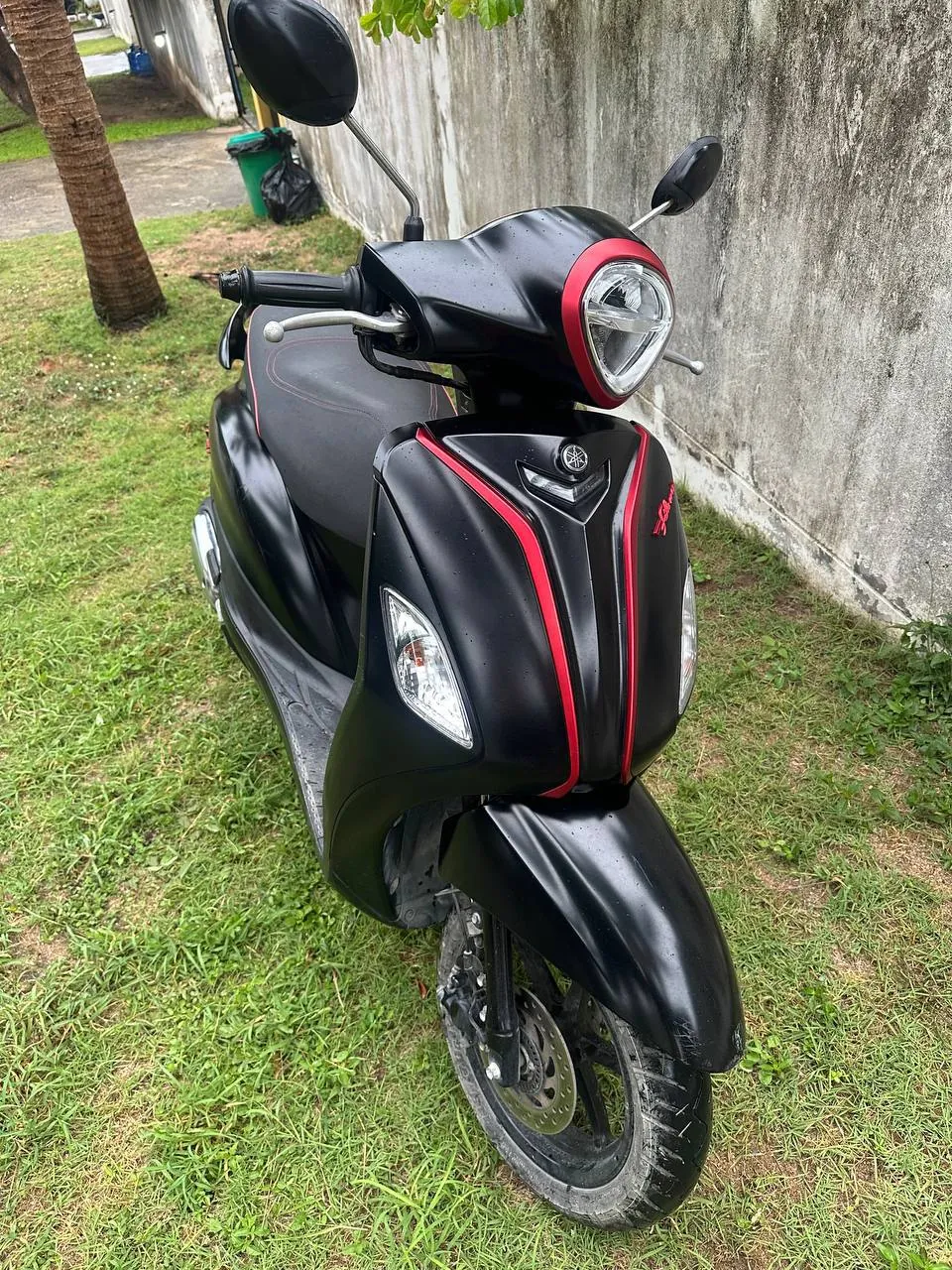 Скутер Yamaha Grand Filano Black 125 1