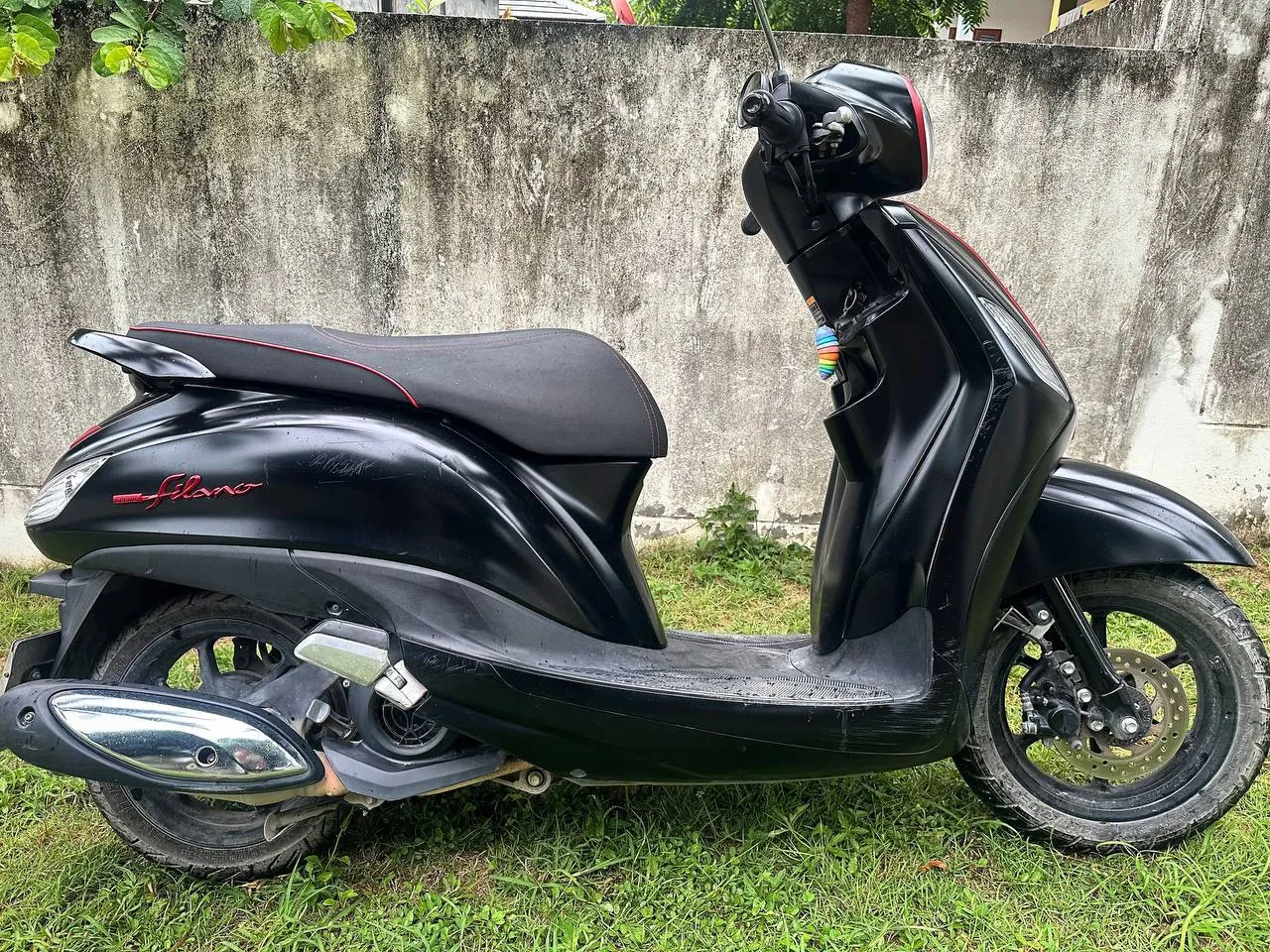 Скутер Yamaha Grand Filano Black 125 3