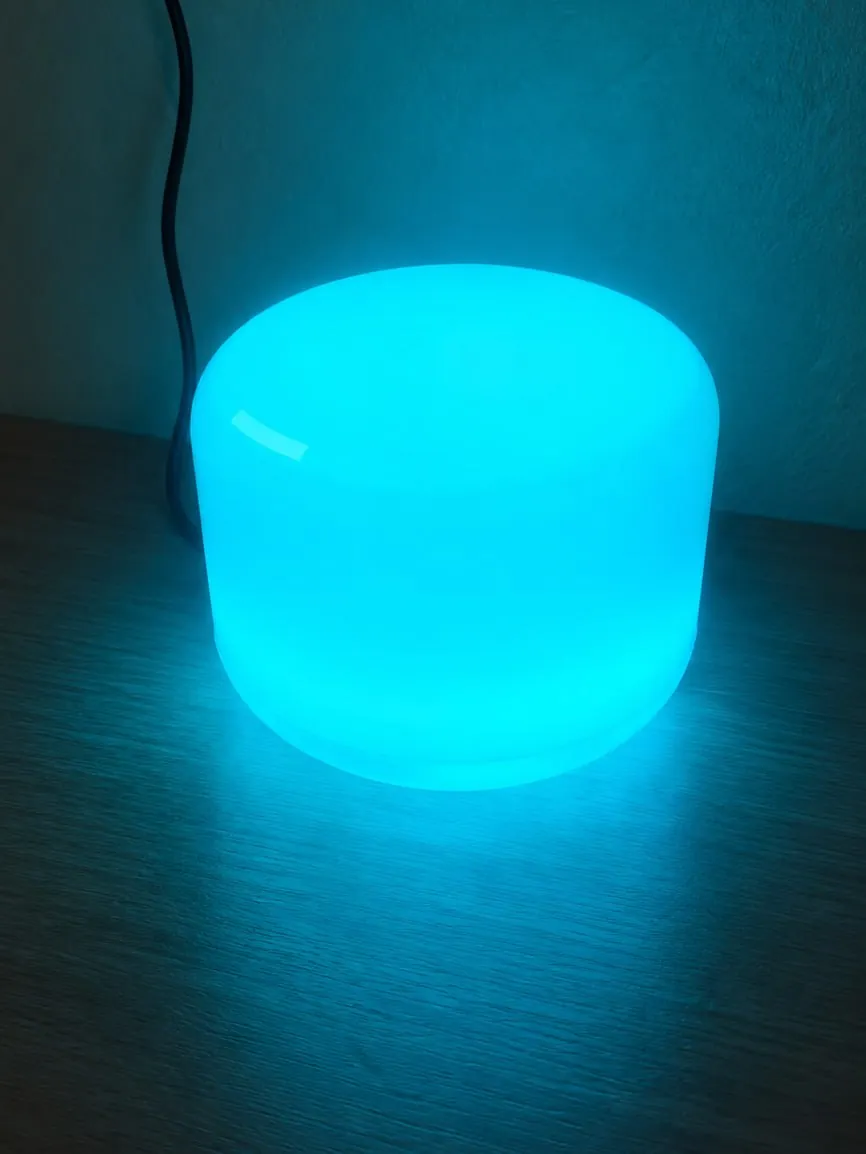 Аромалампа с RGB-подсветкой и пультом 1