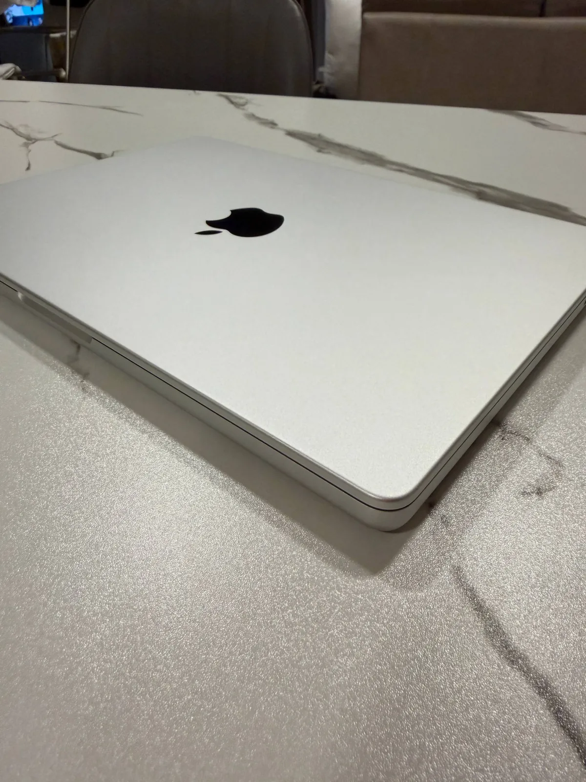 MacBook Pro M3 14 дюймов 512 ГБ 2