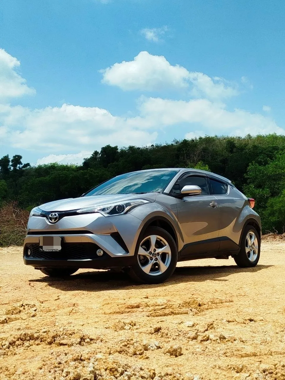 Аренда автомобиля Toyota C-HR на сезон 1