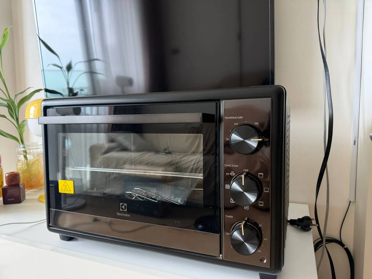 Электрическая духовка Electrolux на 32 литра 2