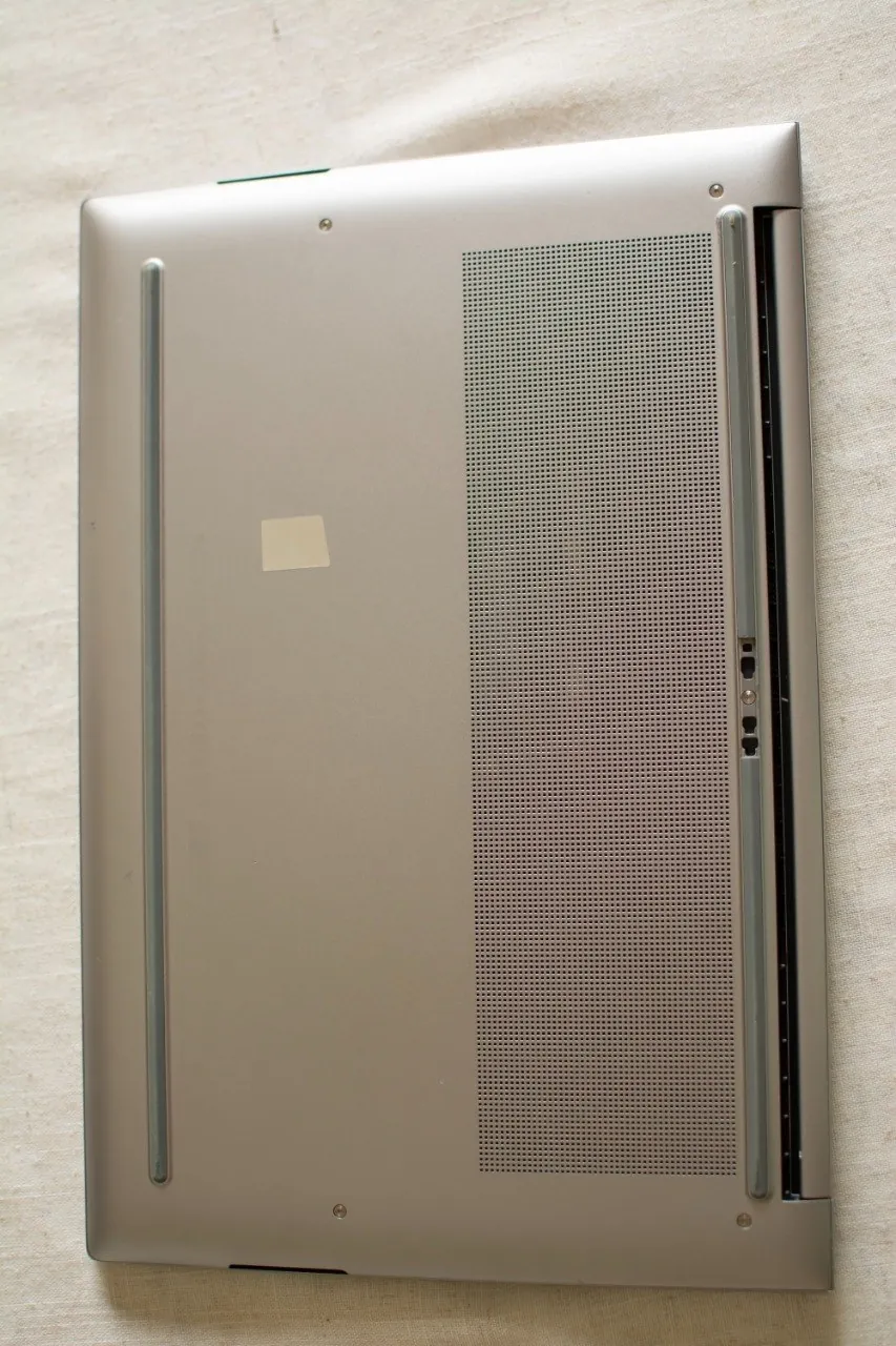 Ноутбук HP ZBook Studio G10 с RTX 3000 8